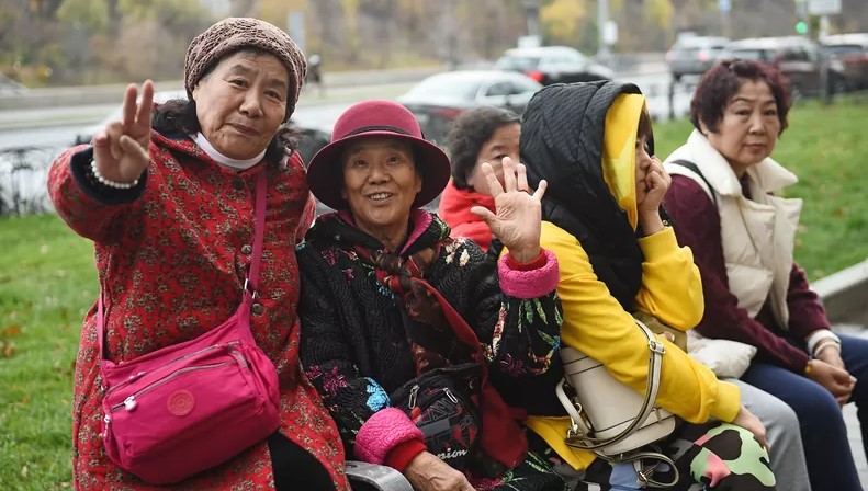 Зеленський запровадив тимчасовий безвіз для туристів із Китаю