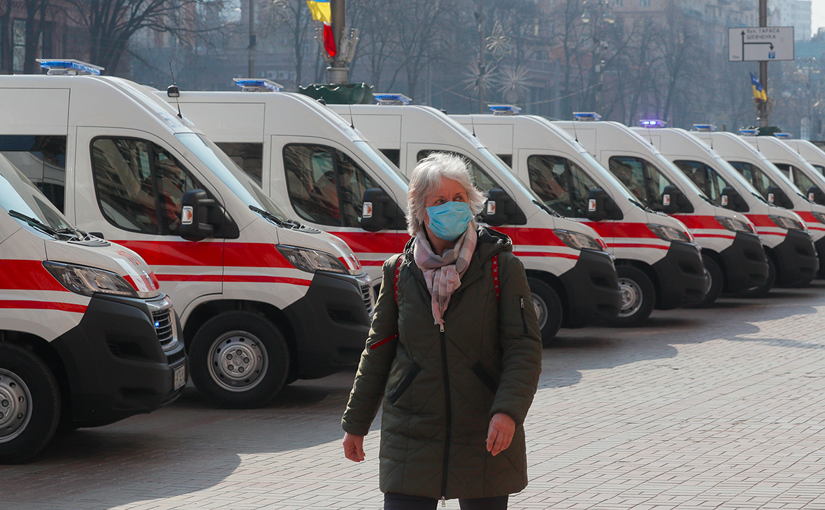 В Киеве за сутки с COVID-19 госпитализировали 129 человек, заболели — 853 — Кличко