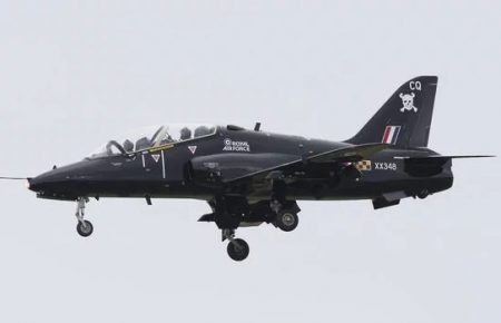 У Британії розбився військовий літак, пілоти катапультувалися