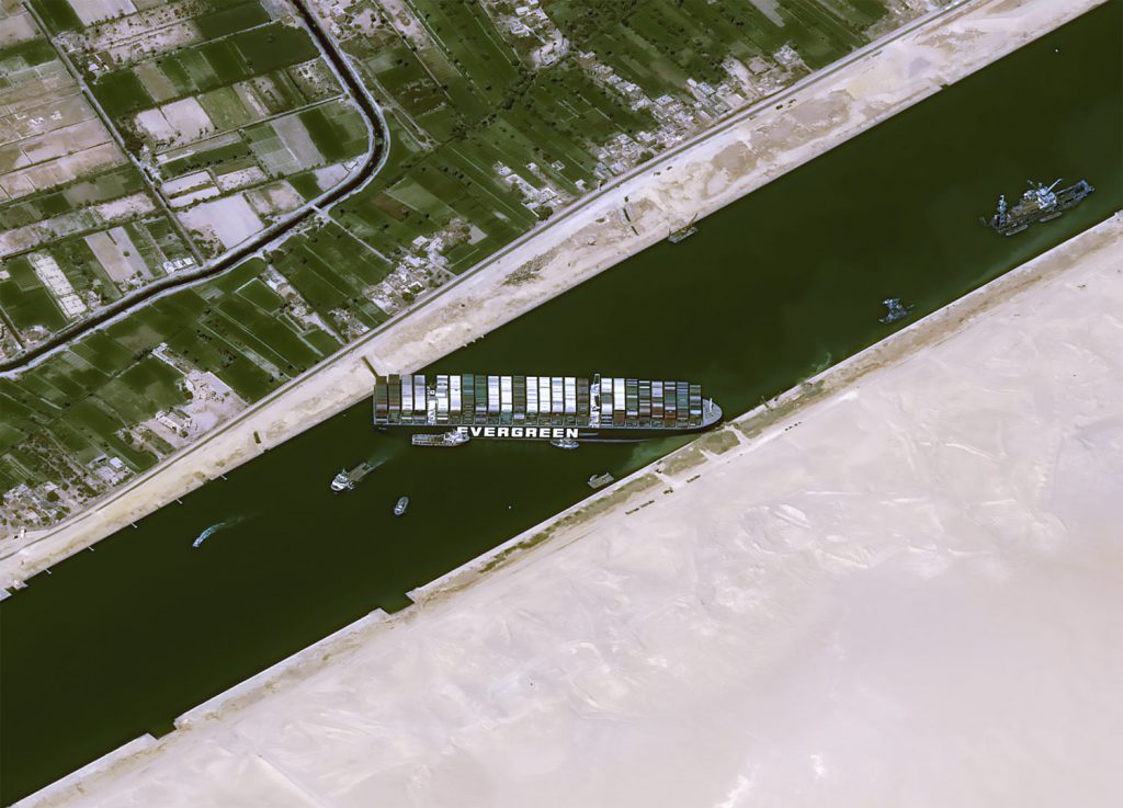 Затор у Суецькому каналі спровокував ріст цін на нафту — ВВС
