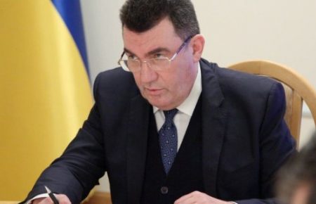 РНБО запровадила санкції проти Януковича та Курченка