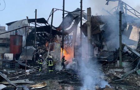 Пожежа на олійному підприємстві у Харкові: один працівник загинув, ще один отримав опіки обличчя