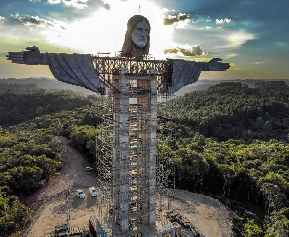 У Бразилії будують нову статую Ісуса Христа, вона буде вищою за памʼятник у Ріо