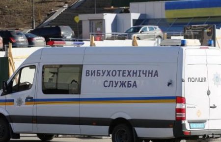 У Києві поліцейські перевіряють низку лікарень: надійшло повідомлення про мінування