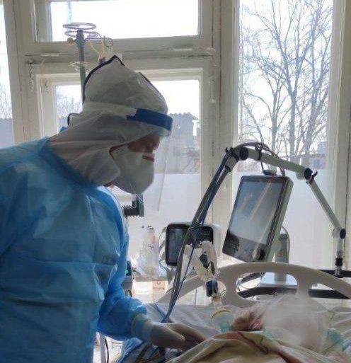 «Ковид-реанимация больницы Мечникова перегружена втрое» – главврач