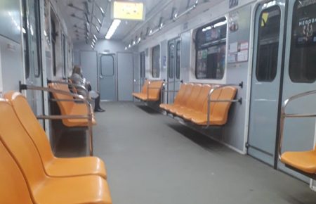 На фоне снижения пассажиропотока интервал между поездами в метро Киева увеличится — Макогон
