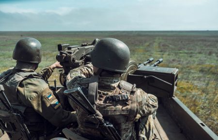 На Донбасі унаслідок обстрілів український військовий дістав поранення