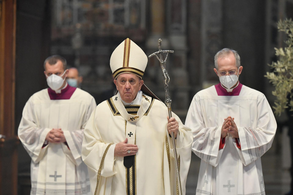 Великдень західного обряду: Папа Франциск закликав не втрачати надії у «темні часи пандемії»