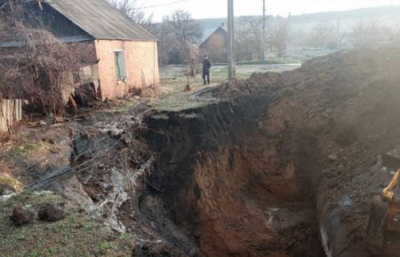Через порив водопроводу у Слов'янську без води залишлися жителі п'ятьох міст Донеччини