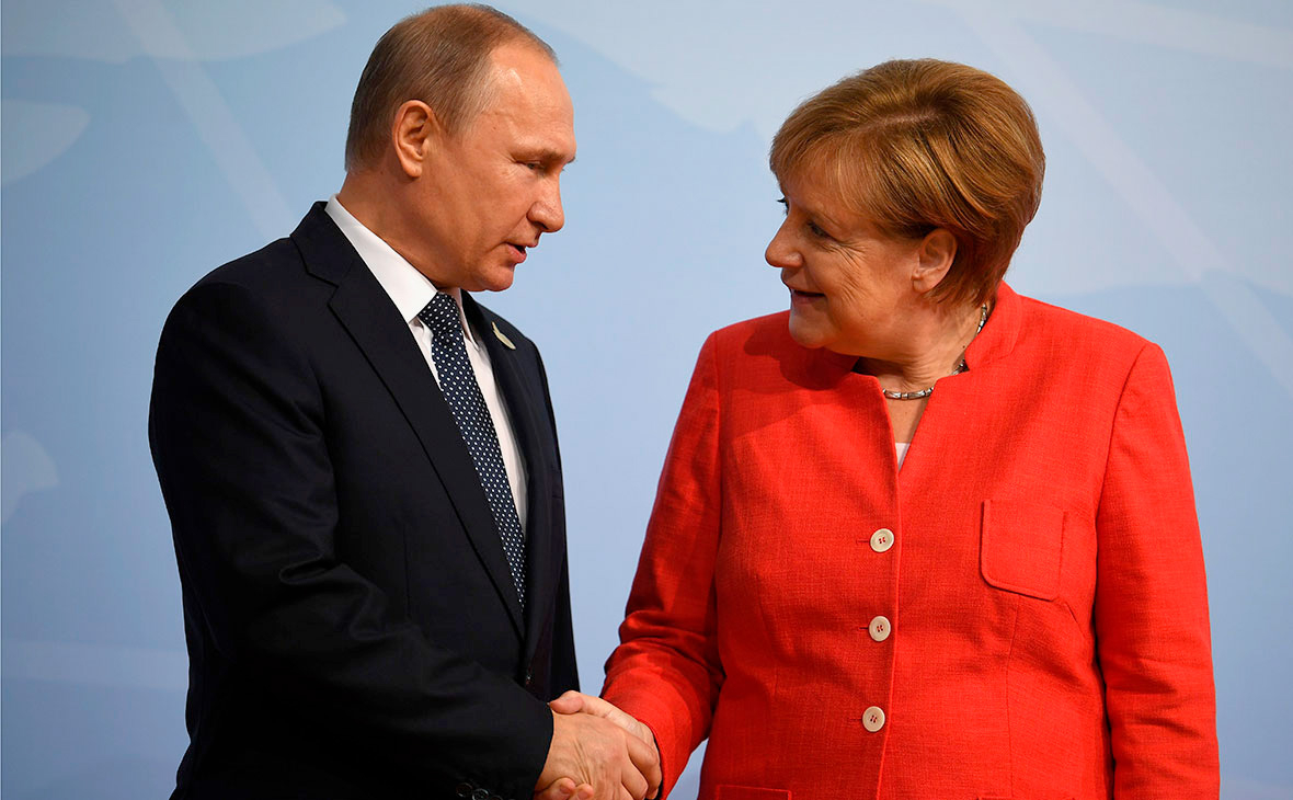 Путін та Меркель знову обговорили Донбас і Навального