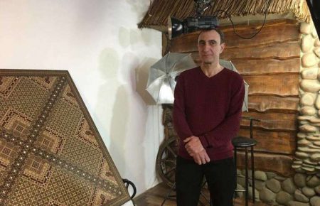 В Ровно крымский татарин создал уникальное панно и установил рекорд Украины (фото, видео)