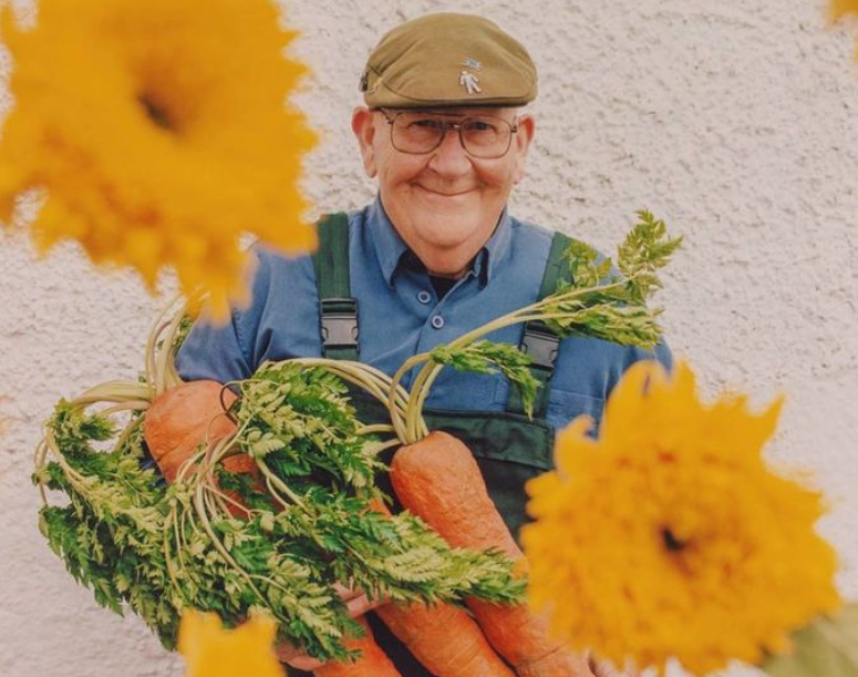 72-річний садівник з Британії знявся у ролику Gucci: чоловік понад рік постив фото зі свого города