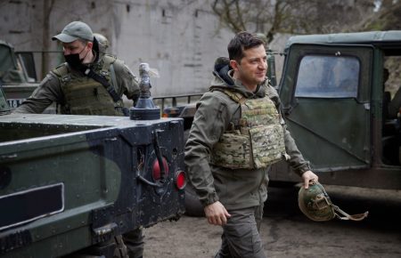 Ми готові до будь-яких варіантів розвитку подій — Зеленський про ймовірне вторгнення на Донбасі