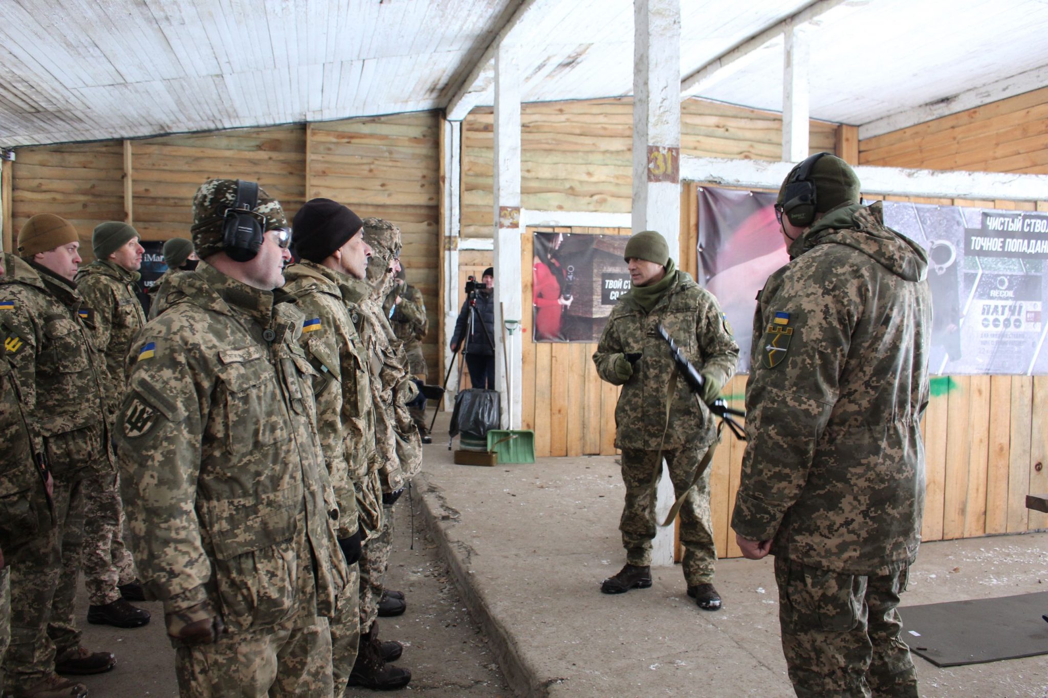 Киевские власти укомплектовывают  бригаду теробороны — она должна защитить город в случае военной агрессии