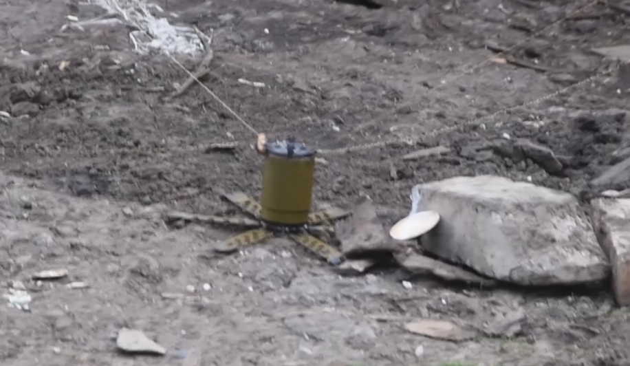 У Жованці бойовики закинули протипіхотні міни на сільське подвір’я