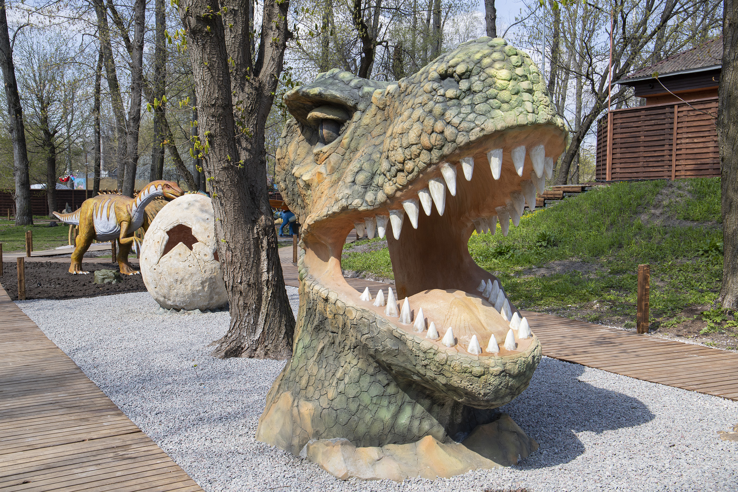 В киевском Гидропарке открывается самый большой парк динозавров в Украине (фото)