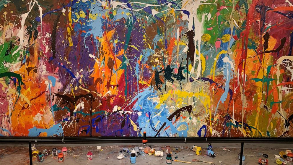 У галереї Сеула молода пара помилково розмалювала картину вартістю півмільйона доларів