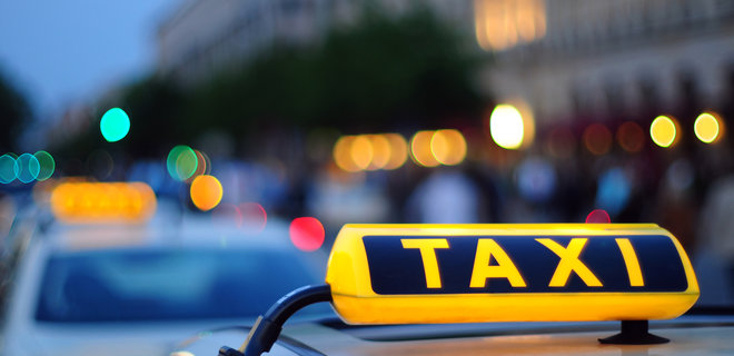 Тариф на такси в первый день локдауна вырос на 200-250% — Ассоциация ответственных перевозчиков