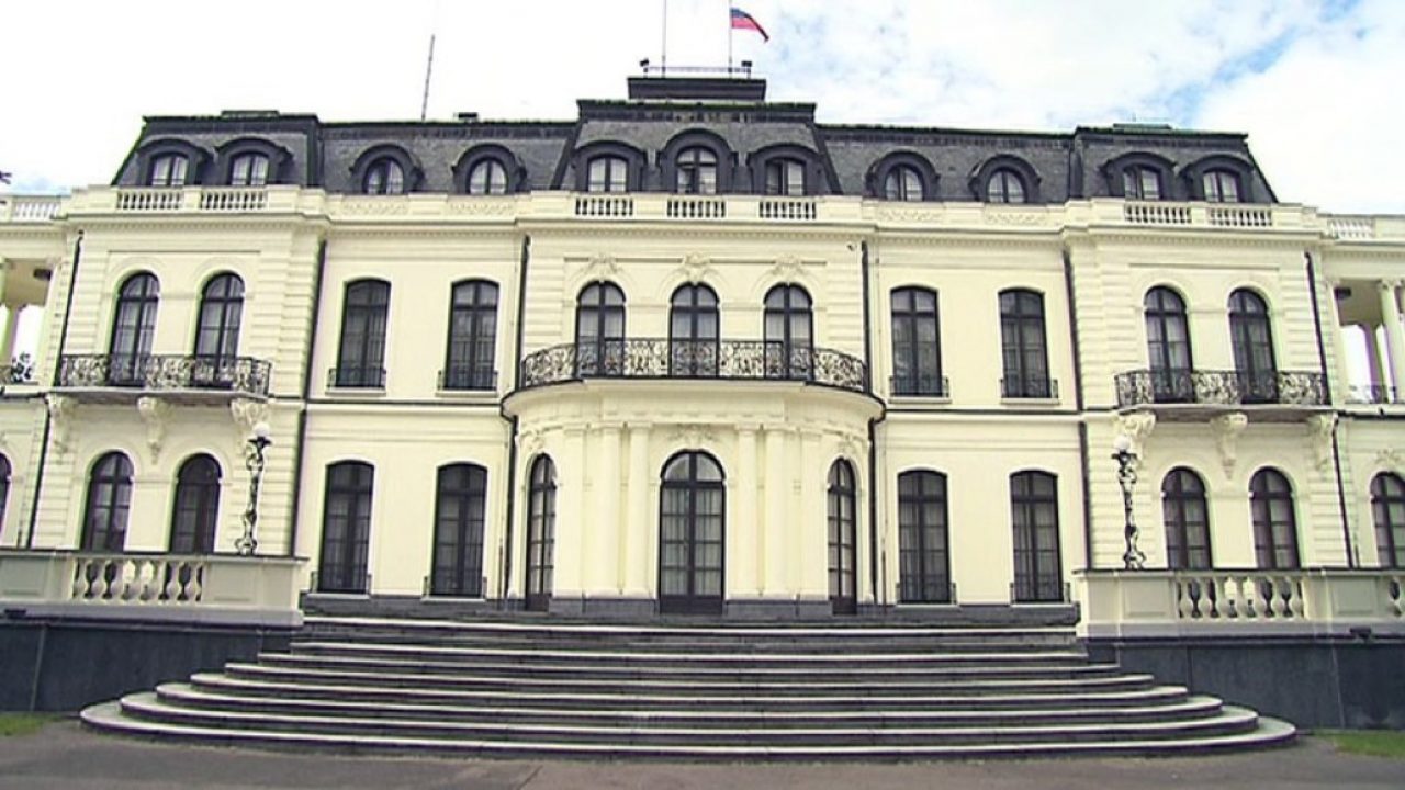Здание посольства РФ в Праге хотят вернуть в собственность города — это экспроприированная собственность еврейской семьи