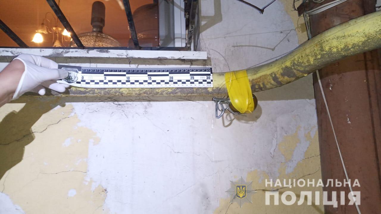 Граната на газовій трубі багатоквартирного будинку: поліція Одеси розпочала розслідування