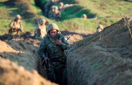 Азербайджан на границе захватил в плен шестерых армянских военных