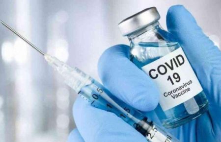 Румунія планує передати Україні партію вакцини проти COVID-19 наприкінці травня