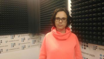 Помню, как задержанного активиста в 2014-м заставили встать на четвереньки и хрюкать — переселенка из Луганска Помню, как задержанного активиста в 2014-м заставили встать на четвереньки и хрюкать — переселенка из Луганска