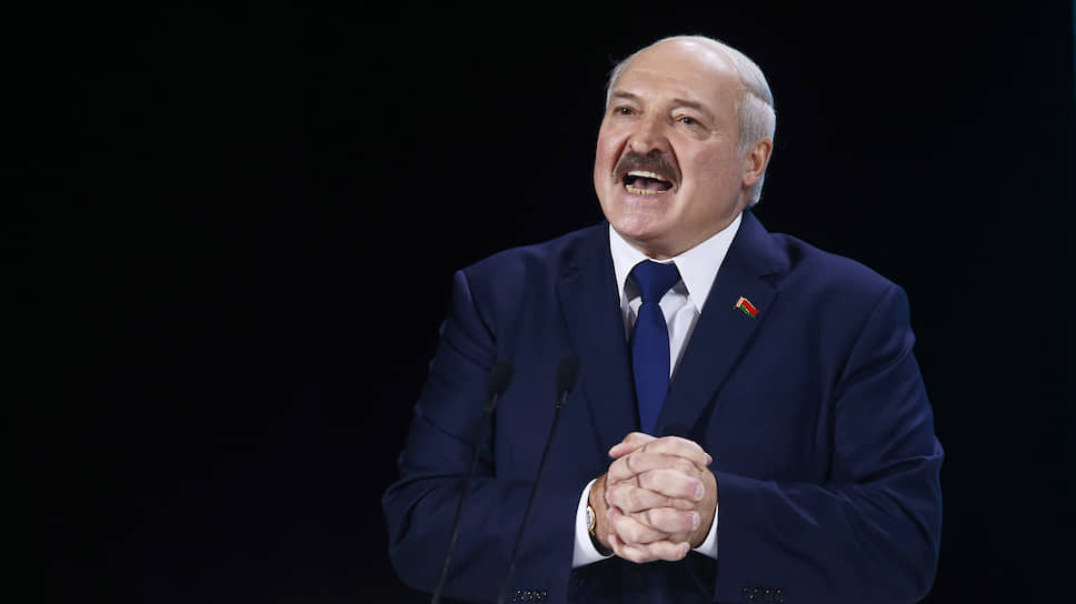 Лукашенко заявив, що Білорусь готова провести дострокові президентські вибори, але лише «паралельно з американцями»