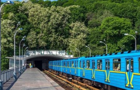 У Києві метрополітен у години пік працюватиме з обмеженнями