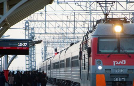 До окупованої Феодосії прибув потяг з Москви