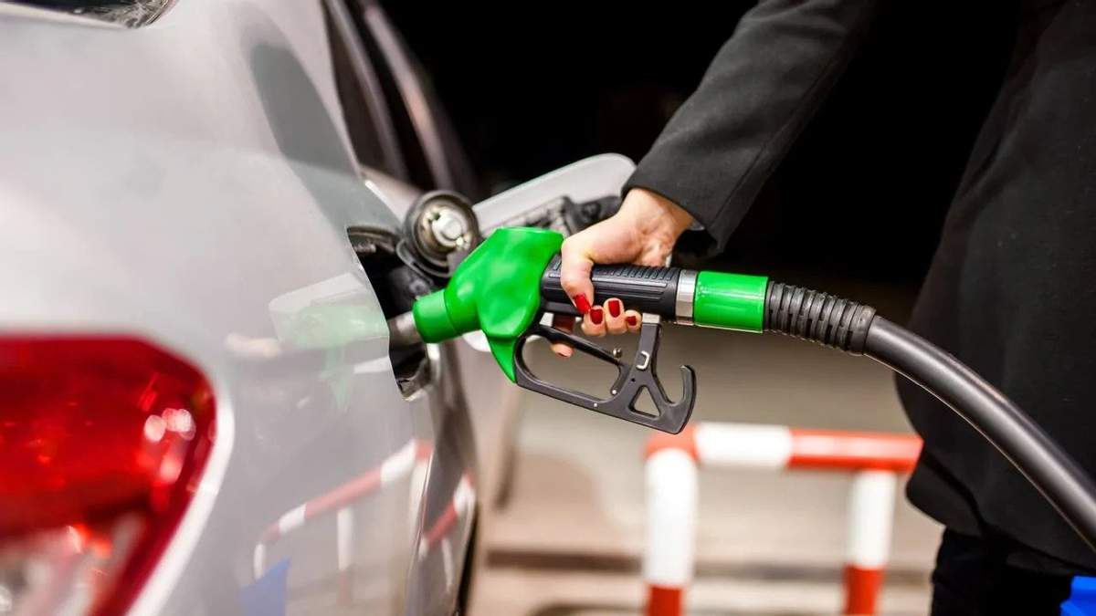 Бензин здорожчає максимум на 1 гривню, якщо Білорусь зупинить постачання пального в Україну — Сергій Куюн