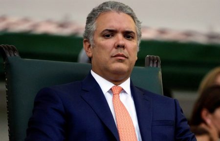 Президент Колумбії відкликав податкову реформу після протестів