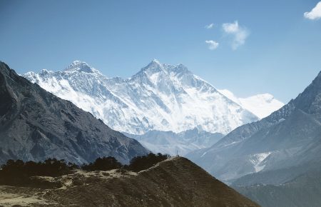 «Піднятися на Еверест із киснем — це 40% роботи, піднятися без кисню — це 100%» — альпіністка Мохнацька
