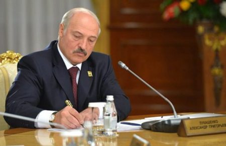 Лукашенко позбавив звань понад 80 колишніх силовиків за підтримку протестів