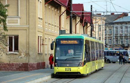 Для компенсації пільгового перевезення в громадському транспорті держава має виділити 5,5 млрд гривень на цей рік — експерт