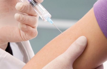 Зараз у столиці є 98 пунктів щеплення, 2 з яких вакцинують Pfizer — Животенюк