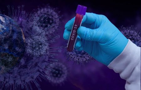 На Кіпрі виявили гібрид штамів коронавірусу «Дельта» й «Омікрон» — CNN