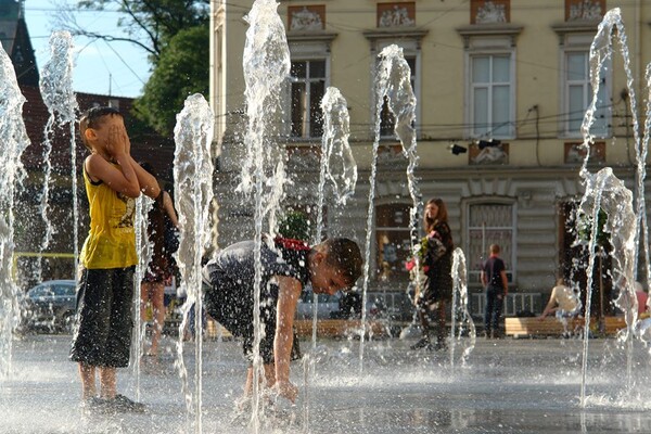 В Україні найближчим часом посилиться спека, очікується до 36°