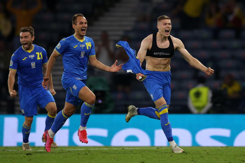 «Победный гол Довбика» — реакция соцсетей на матч Украина-Швеция