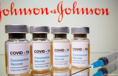 Канада вімовилась щеплювати своїх громадян вакциною Johnson/Johnson