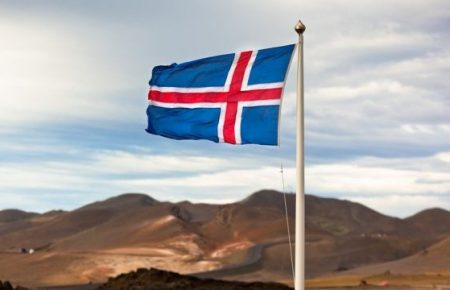 Ісландія першою в Європі повністю скасовує карантин