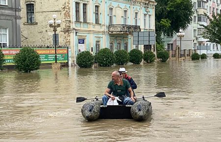 Повінь у Криму: підтоплені понад 300 будинків, без світла — 6 тисяч людей