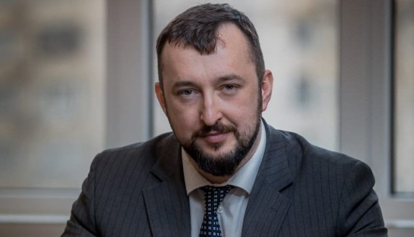 Суд ще на 2 місяці відсторонив заступника голови АРМА Павленка 