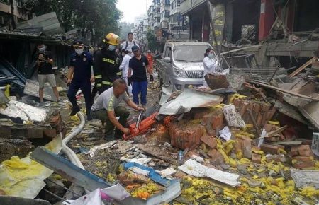 В Китае в результате взрыва газа погибли 11 человек, 37 в тяжелом состоянии (ВИДЕО)