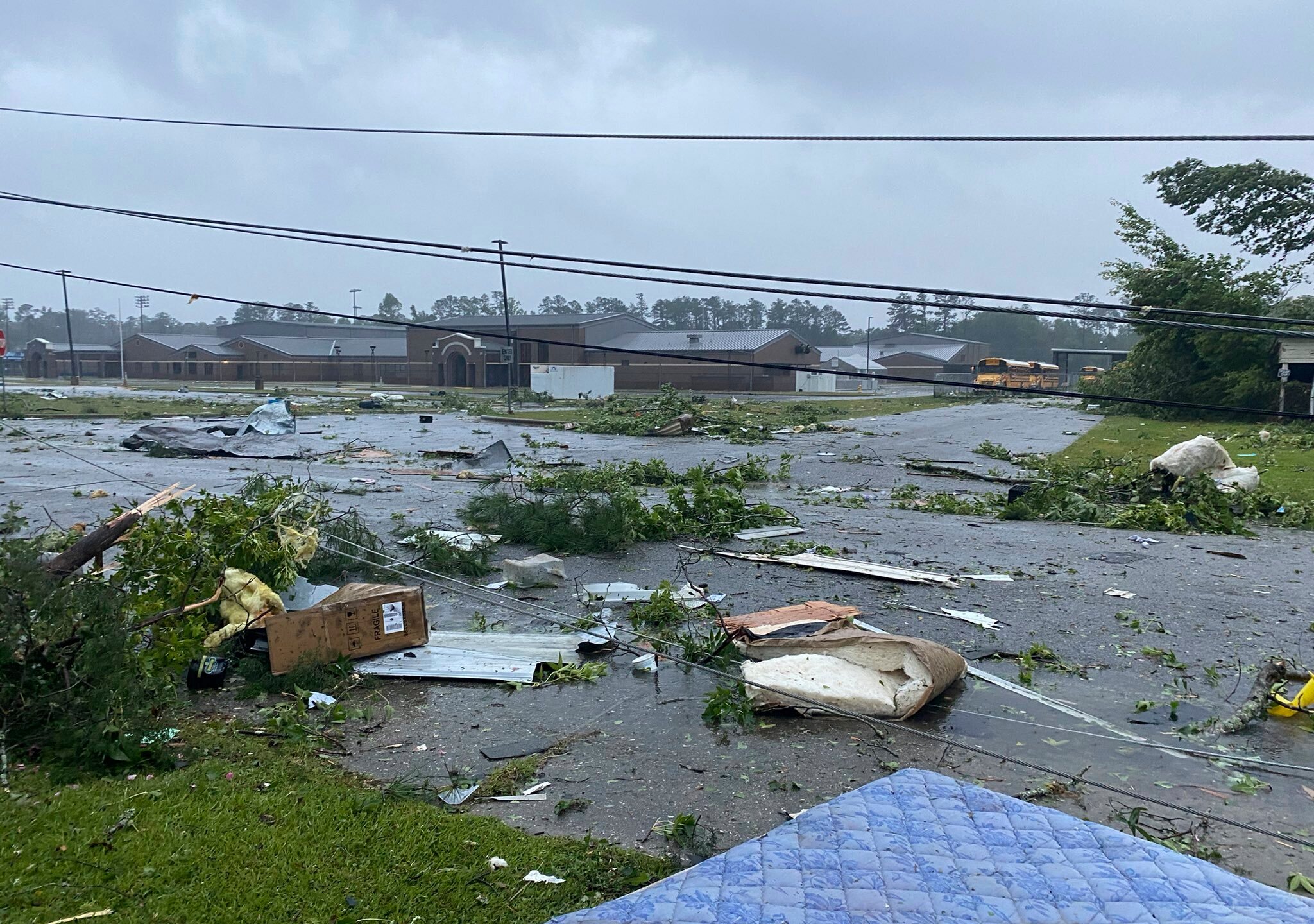 На Алабаму обрушився тропічний шторм, є жертви