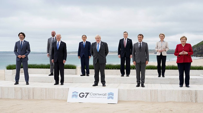 Країни G7 узгодили «дорожню карту» відносин із талібами і закликали їх забезпечити евакуацію з Афганістану