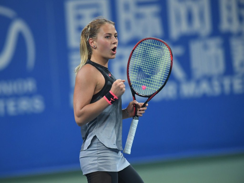 Українська тенісистка Костюк з перемоги розпочала свій шлях на Вімблдонському турнірі