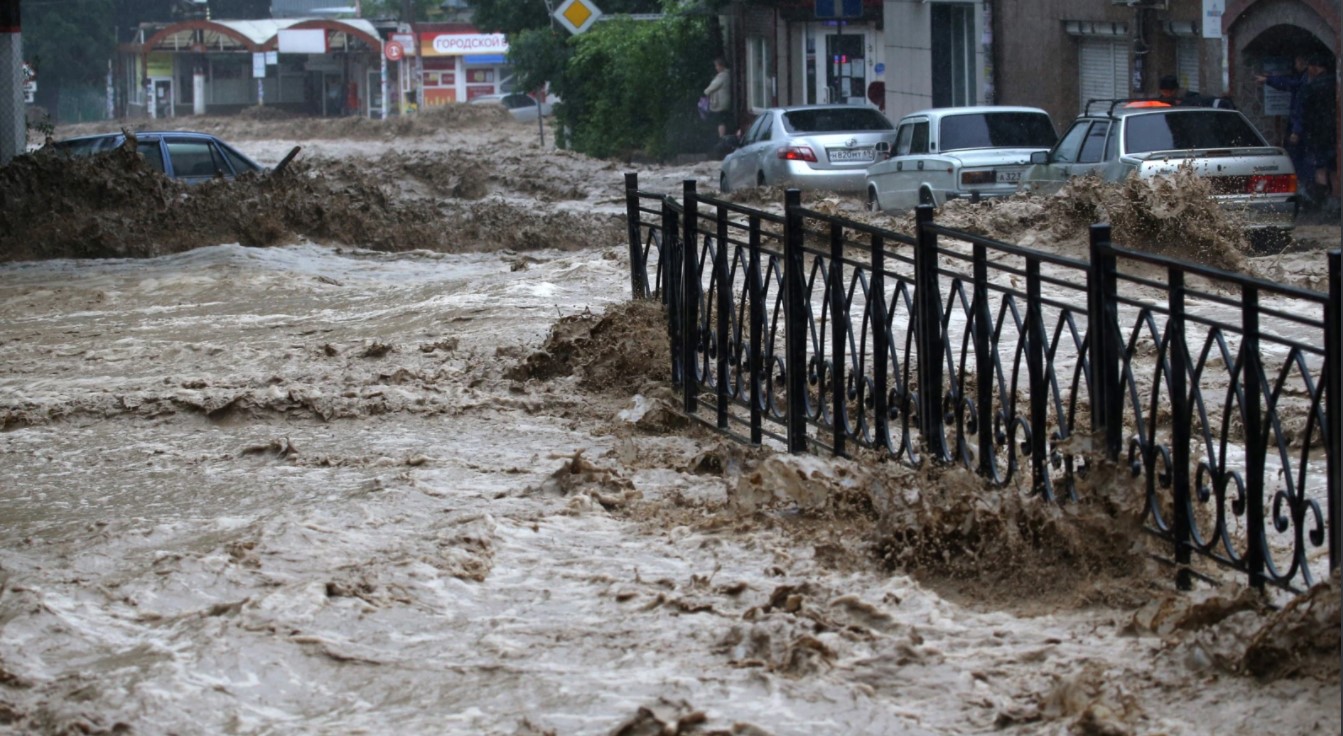 В окупованому Криму заявили про відновлення електропостачання після потопу
