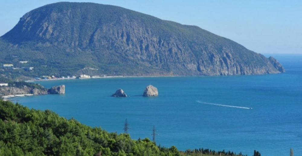 Україна розслідує 8 кримінальних проваджень по забрудненню природи і видобутку копалин в Криму