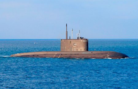 Росія на тлі Sea Breeze вивела в Чорне море на навчання підводний човен і авіацію